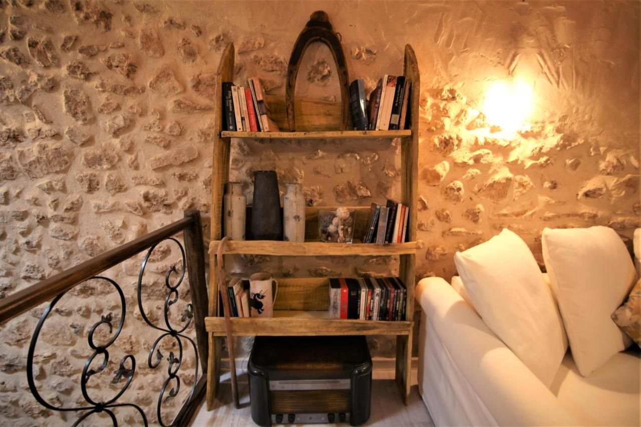 Wabisabi Townhouse Villa Montejo de la Vega de la Serrezuela ภายนอก รูปภาพ