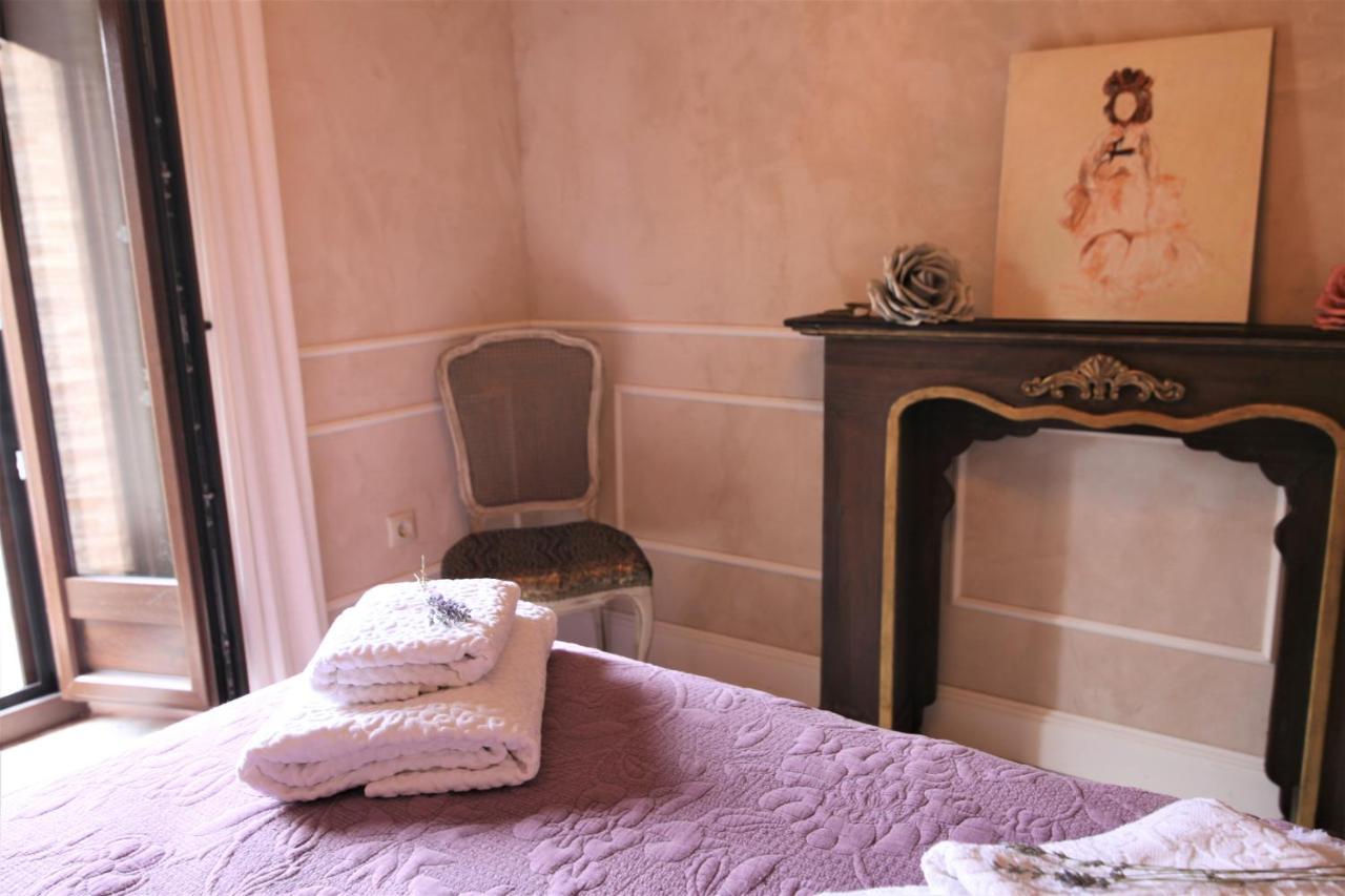 Wabisabi Townhouse Villa Montejo de la Vega de la Serrezuela ภายนอก รูปภาพ