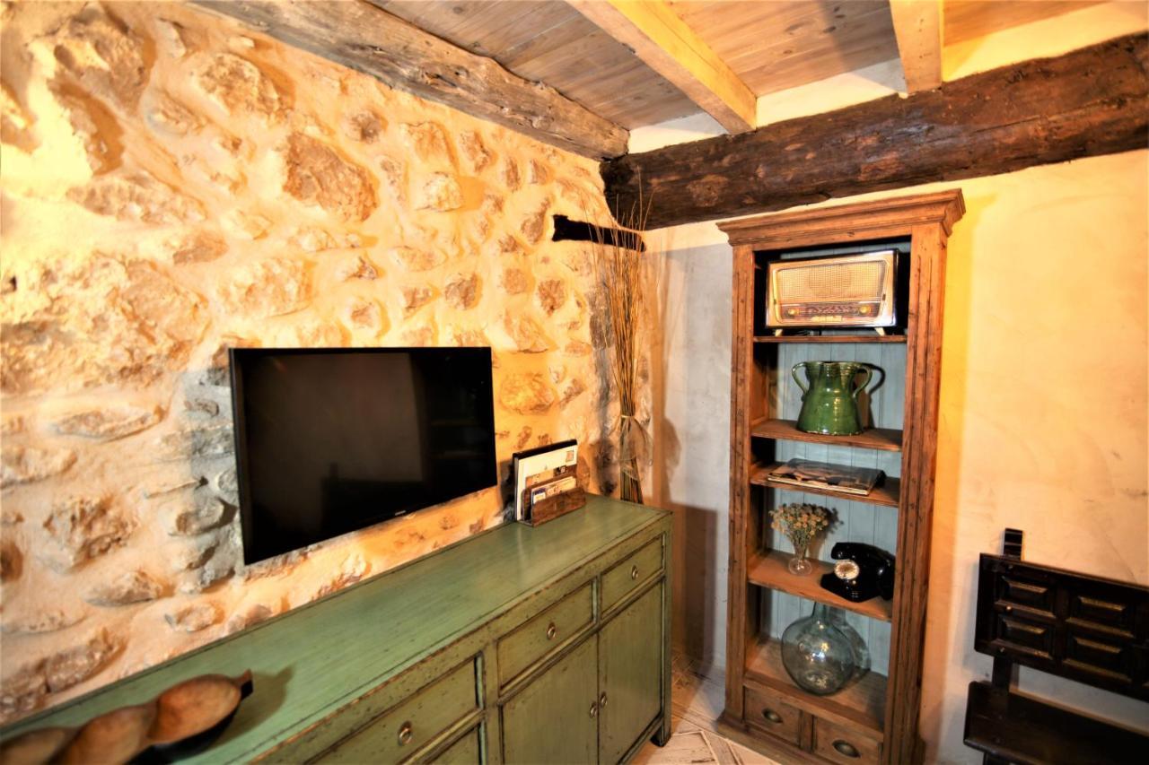 Wabisabi Townhouse Villa Montejo de la Vega de la Serrezuela ภายนอก รูปภาพ